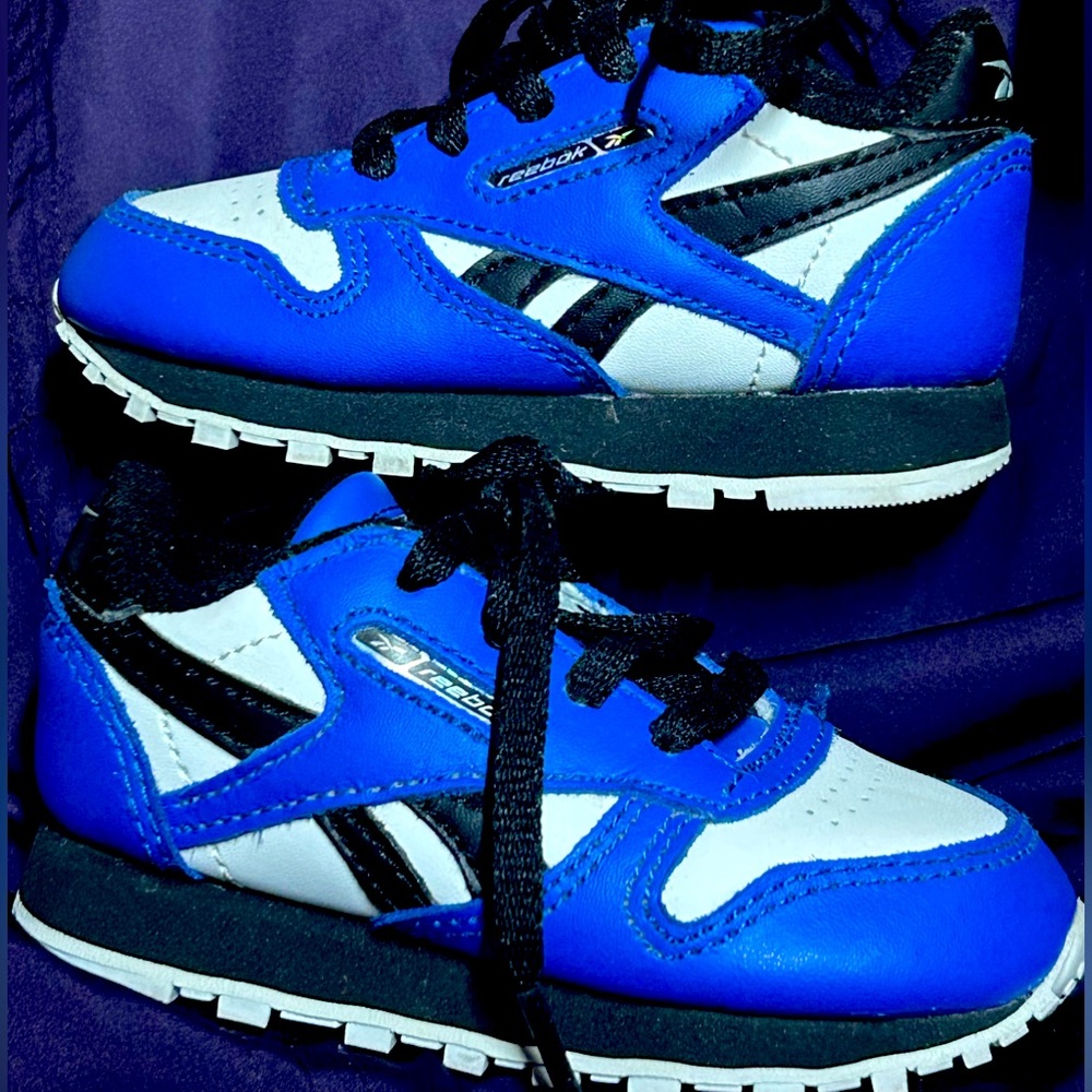 Reebok Cordura Size 5 toddler Boys Blue/Black/White Sneakers